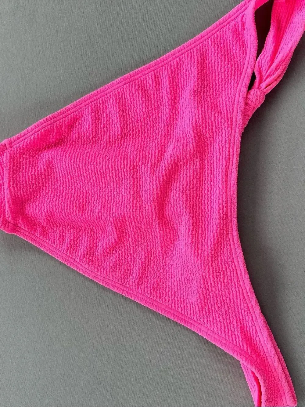 🎉5 for $45🎉 Gianni Bini hot pink Swim bikini bottom size L